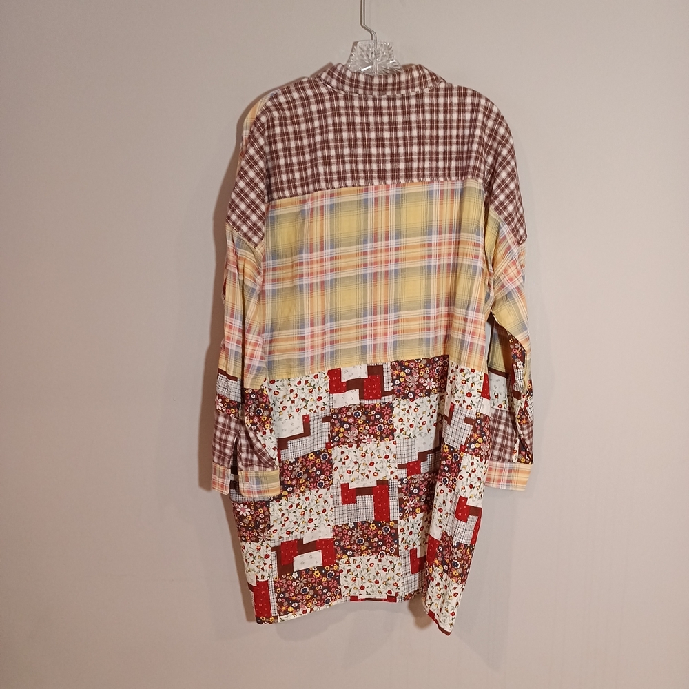 Easel Patchwork Oversized Floral Mixed Print Boho Button Up Top Size M Nwt New - Picture 2 of 9